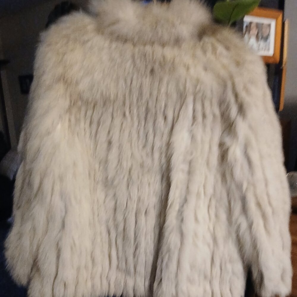 100% Beautiful Fox Fur - Picture 3 of 7